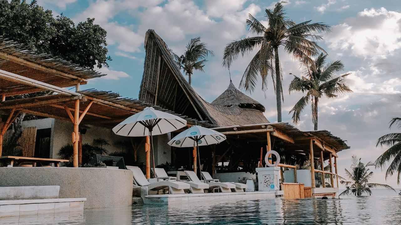 Apakah Staycation Harus Menginap? 