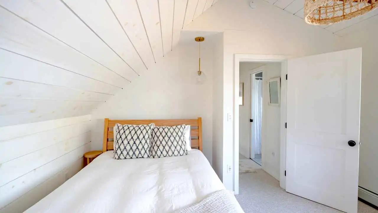 Kamar Hotel Nyambung Namanya Apa?
