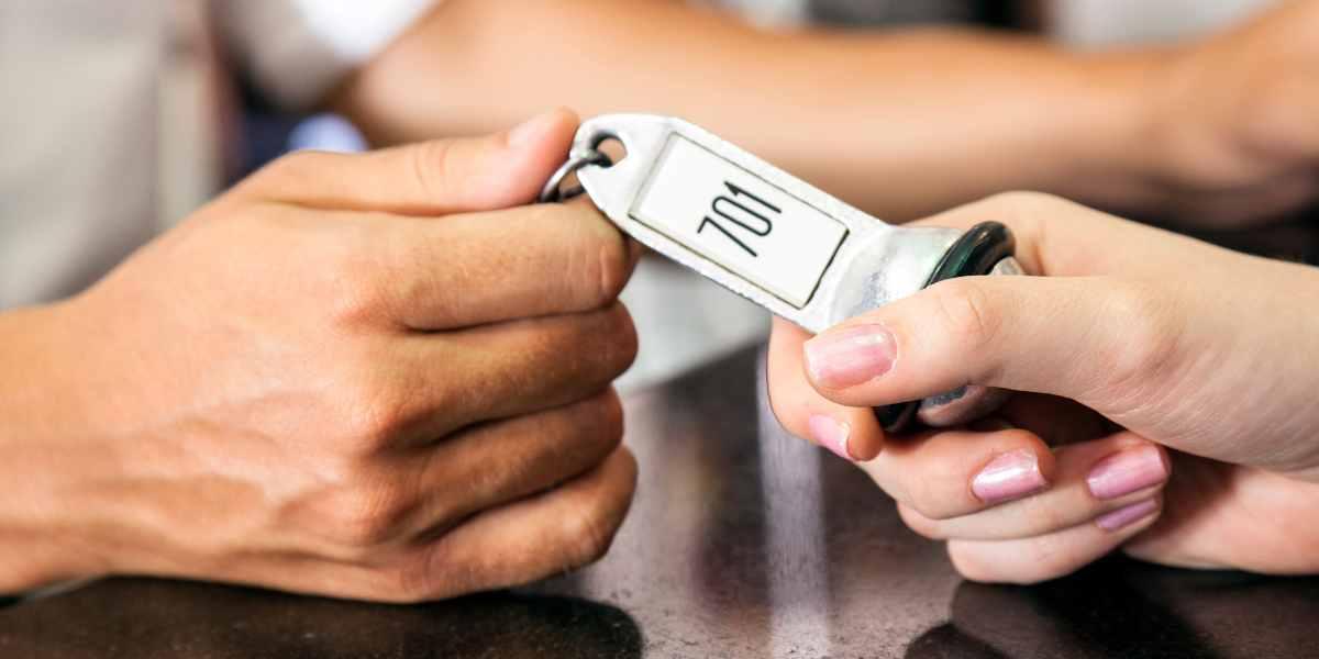 Berapa Deposit Menginap di Hotel?
