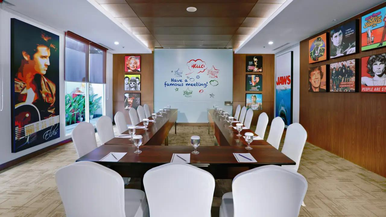 Apa Arti Fullboard Meeting?