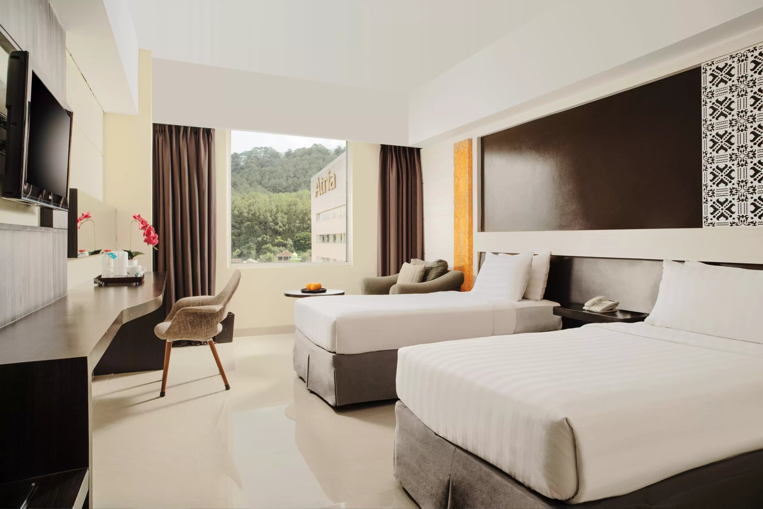 Atria Hotel Magelang slide 1